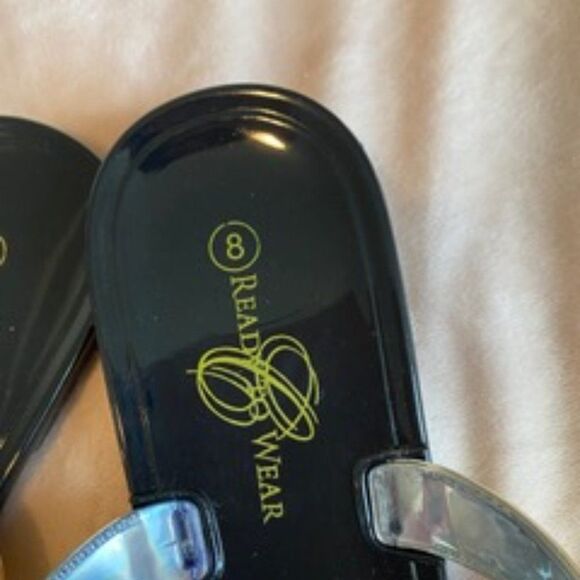 SANDALS WITH BOW AND CRYSTAL ACCENTS BY READY TO WEAR IN BLACK AND GOLD … - Picture 8 of 11